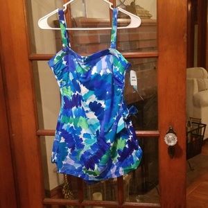 NWT penbrooke one piece swimsuit